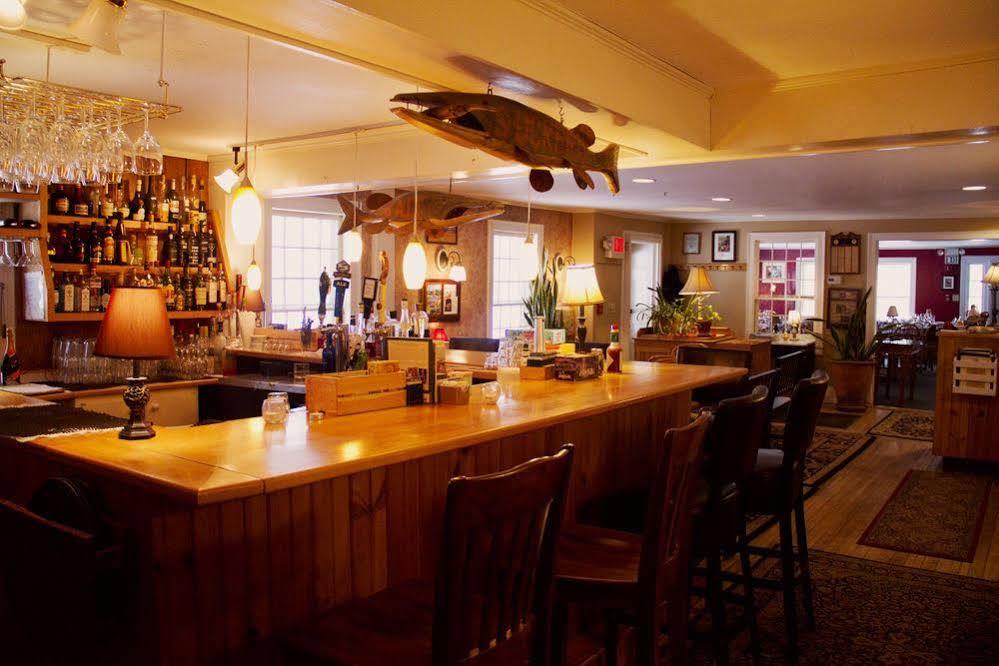 Inn At Baldwin Creek & Mary'S Restaurant Bristol Esterno foto